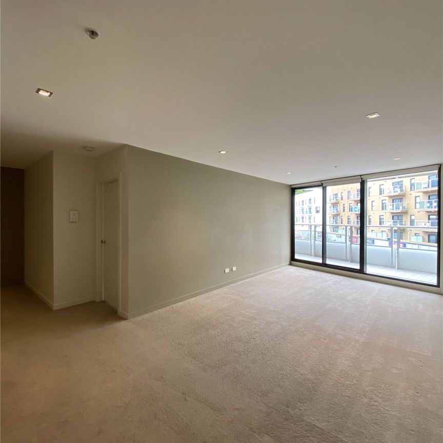 616/100 Harbour Esplanade - Photo 1