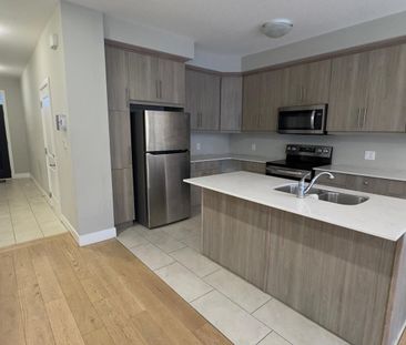 For Lease - 677 Chelton Road, London South, Ontario - Photo 2