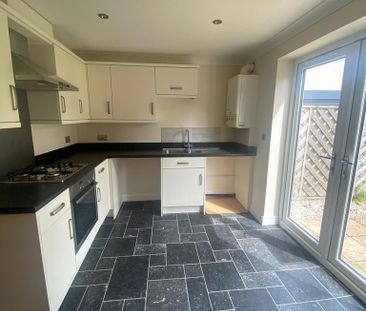 2 bedroom semi-detached house to rent - Photo 1