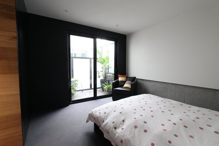 23 Moton Place, Carlton VIC 3053 - Photo 3