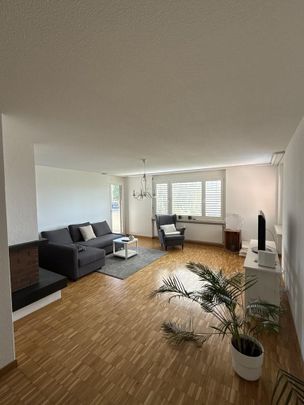 moderne 4.5-Zimmerwohnung in Kloten mieten - Photo 1