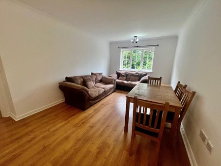 2 bedroom apartment to rent - Photo 4