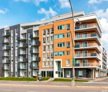 Vita Phase II | 2505 Boulevard Marcel-Laurin, Montreal - Photo 1