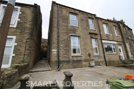 Whitehead Lane, Huddersfield - Photo 2