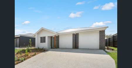 1 Bedroom Private Duplex in Quiet Location - Photo 5