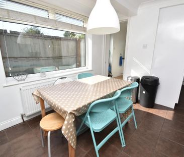 4 bedroom detached house to rent - Photo 2