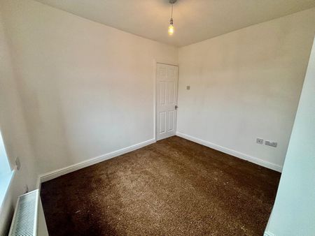 Dingle Lane, Winsford - Photo 5