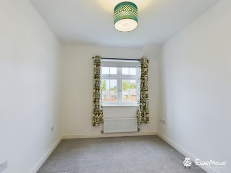 2 bedroom terraced house to rent - Photo 4
