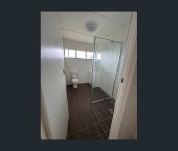 Renovated highset unit in convenient location! - Photo 4