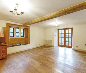 4 bedroom semi-detached house to rent - Photo 2