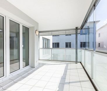 Helle und grosszügige 2.5-Zimmerwohnung in moderner Überbauung - Photo 5