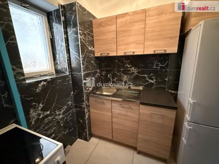 Pronájem bytu 1+kk a garsoniéry 35 m², Nehrova 26, Mariánské Lázně - Fotografie 3