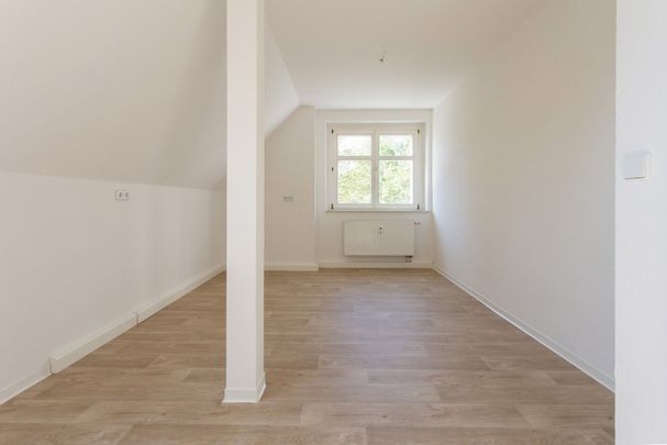 Alles neu! 4-Raum-Etagenwohnung im Dachgeschoss! - Foto 1