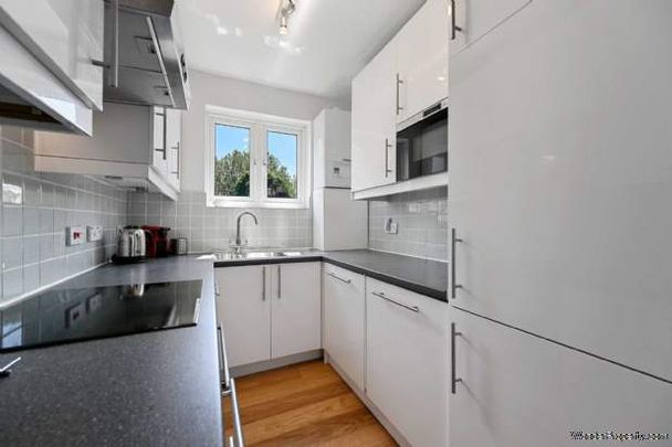 2 bedroom property to rent in London - Photo 1