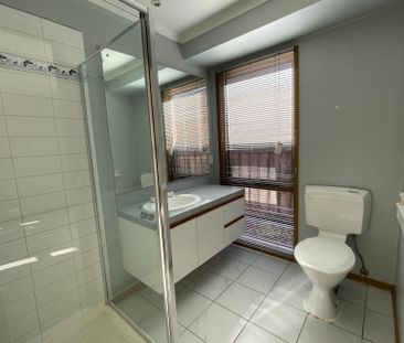 FAMILY HOME IN AN AMAZING LOCATION - Photo 6