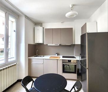 2 pièces - Meublé - 39 m² - 1er étage - Colocation non autorisée - Photo 3