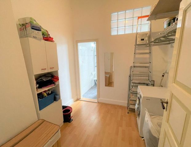 Großzügige 3-Zimmer-Wohnung mit 118 m² und Einbauküche - Foto 1