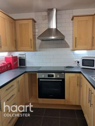 1 bedroom in a house share to rent - Photo 1