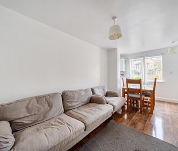 2 bedroom apartment to rent - Photo 2