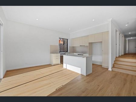 Modern, Low-Maintenance Living in the Heart of Drouin - Photo 4