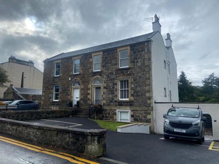 2 bedroom flat to rent - Photo 2