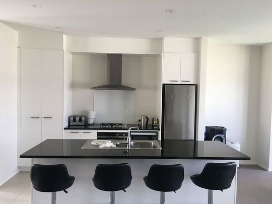 Great location with reserve view townhouse - Photo 1