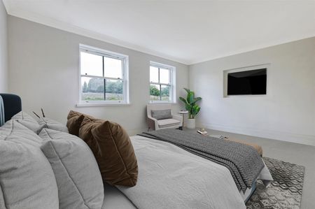 Ivy Chimneys, Epping - Photo 4