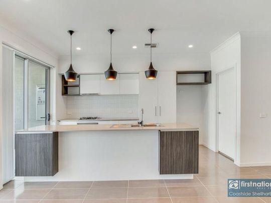 Spacious 3-Bedroom Family Home in Prime Location - Photo 1