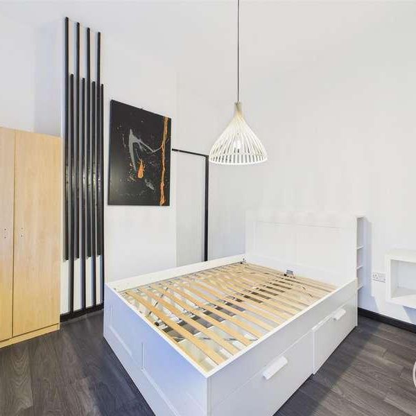 Armley Lodge Road, Leeds, LS12 - Photo 1