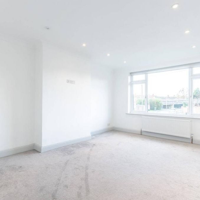 2 bedroom maisonette to rent - Photo 1