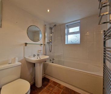 1 bedroom bungalow to rent - Photo 2