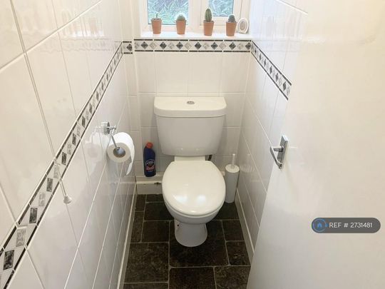 3 bedroom maisonette to rent - Photo 1