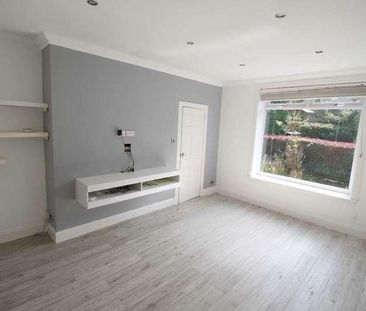 Curtis Avenue, Kings, G44 - Photo 1