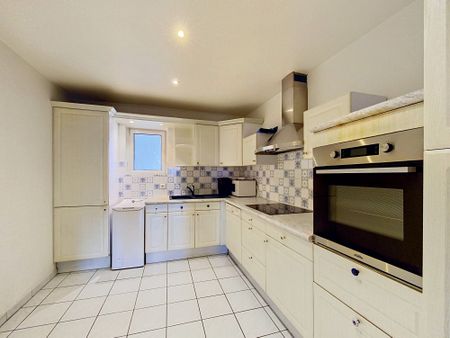 Location Appartement 2 pièces 77m² STRASBOURG 67000 - Photo 3