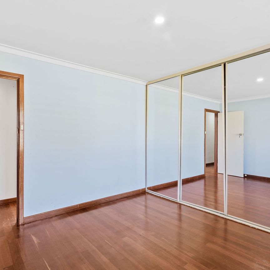 8 Yallan Street, - Photo 1