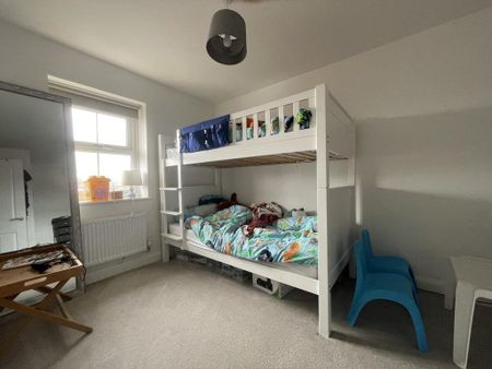 3 bedroom terraced house to rent - Photo 3