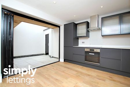 3 Bed property for rent - Photo 5