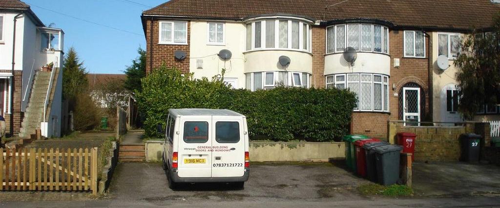 2 bedroom maisonette to rent - Photo 1