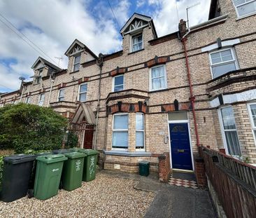 1 bedroom in a house share to rent - Photo 1