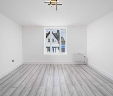 Bank Street - Photo 1