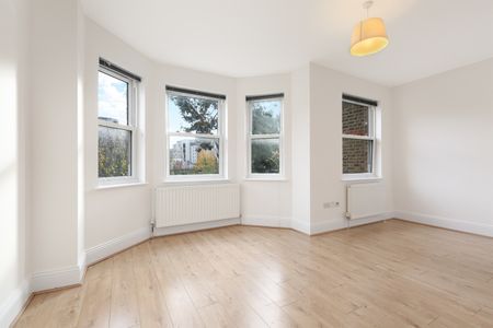 2 Bed Flat, Gordon Road, W5 - Photo 2