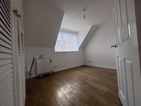 2 bedroom terraced house to rent - Photo 5