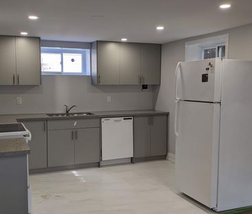 For Lease - 607 Weynway (Basement) Court, Oakville, Ontario - Photo 5