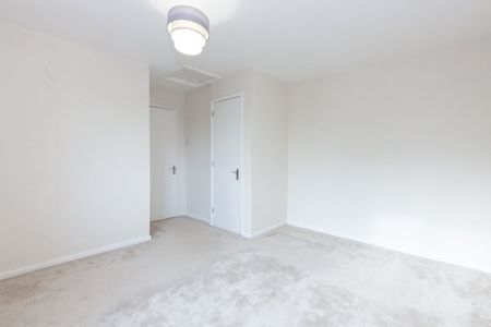 Avocet Way, Bicester - Photo 3