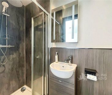 1 bedroom in a house share to rent - Photo 4