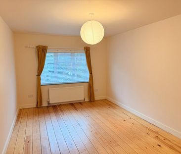 3 Bed Detached House, Bramley Close, E17 - Photo 6