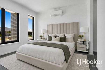 STUNNING HOME IN 'THE BANKS' - WALKING DISTANCE TO LOGAN RESERVE STATE SCHOOL - Photo 2