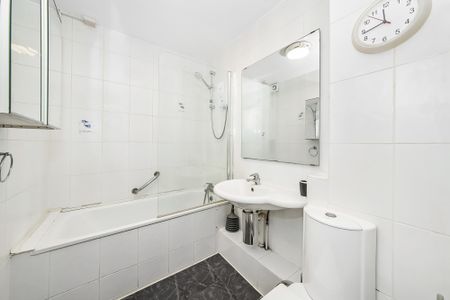 Winston Rose Court, Croydon, CR0, London - Photo 2