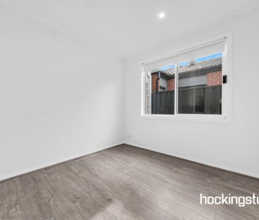 BRAND NEW LIGHT FILLED FAMILY HOME IN BEVERIDGE - Photo 4