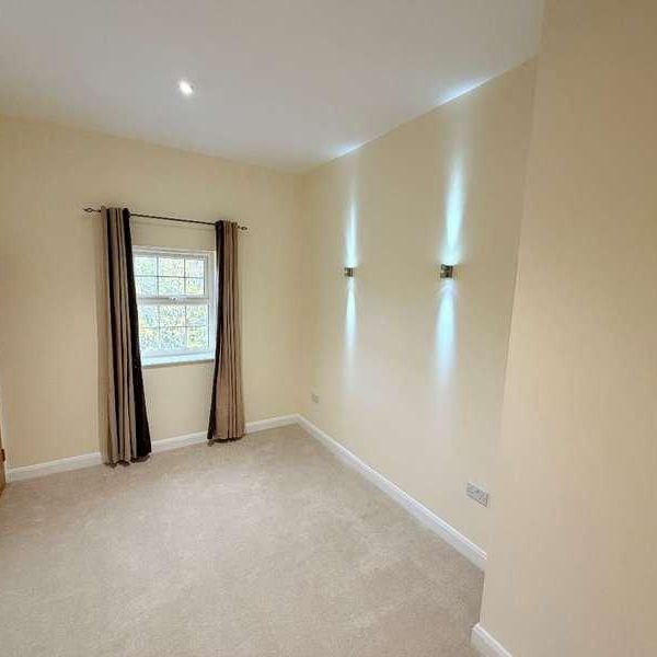 City View, Holywell Heights, Sheffield, S4 - Photo 1